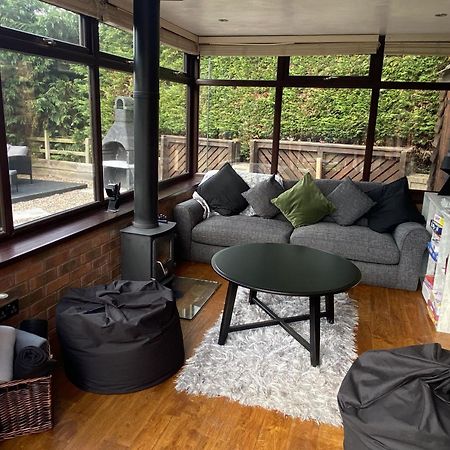 The Coach House Villa Birmingham Exterior photo